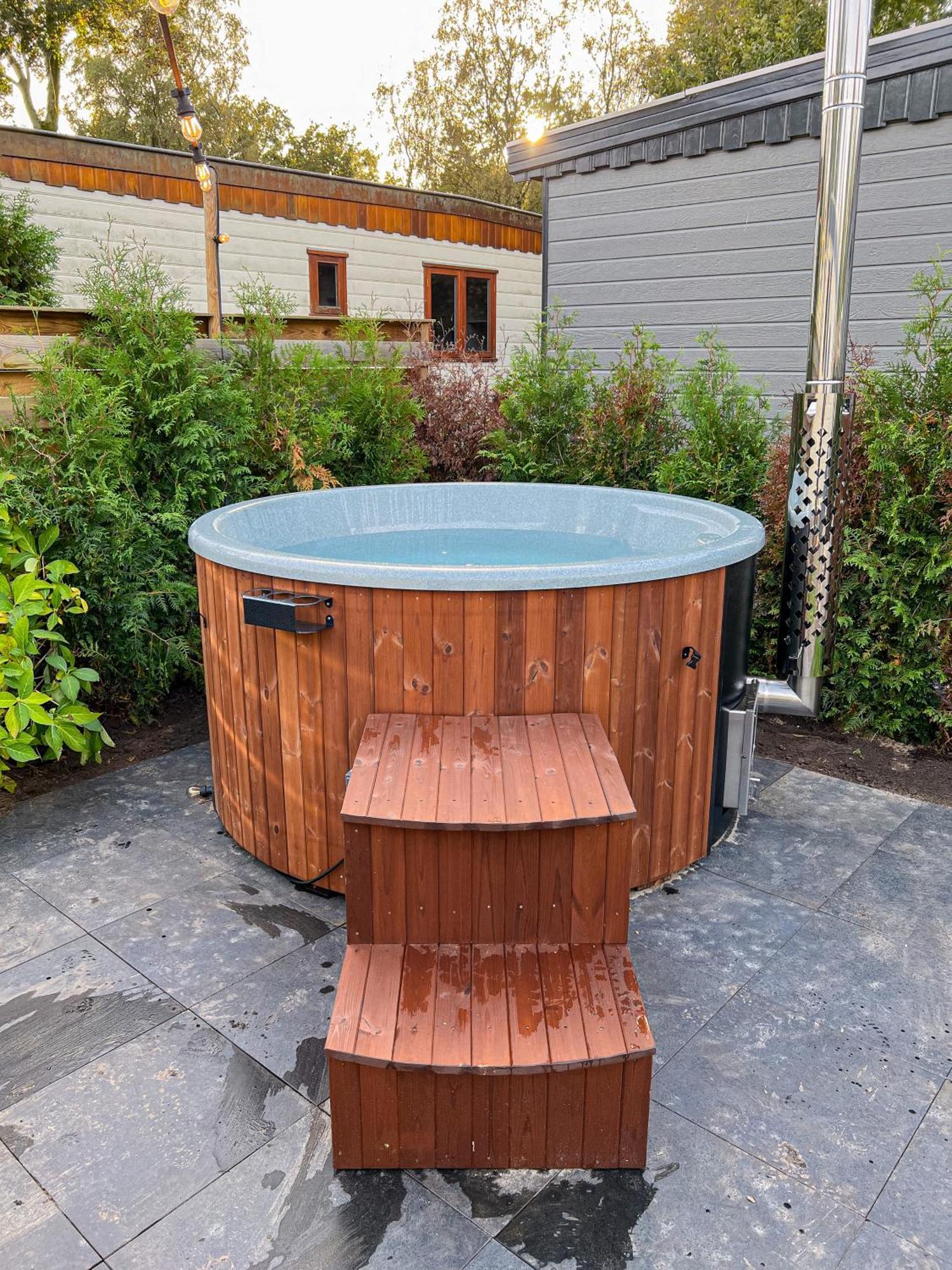 Bosrijk Chalet - Hottub - Veluwe Putten Esterno foto
